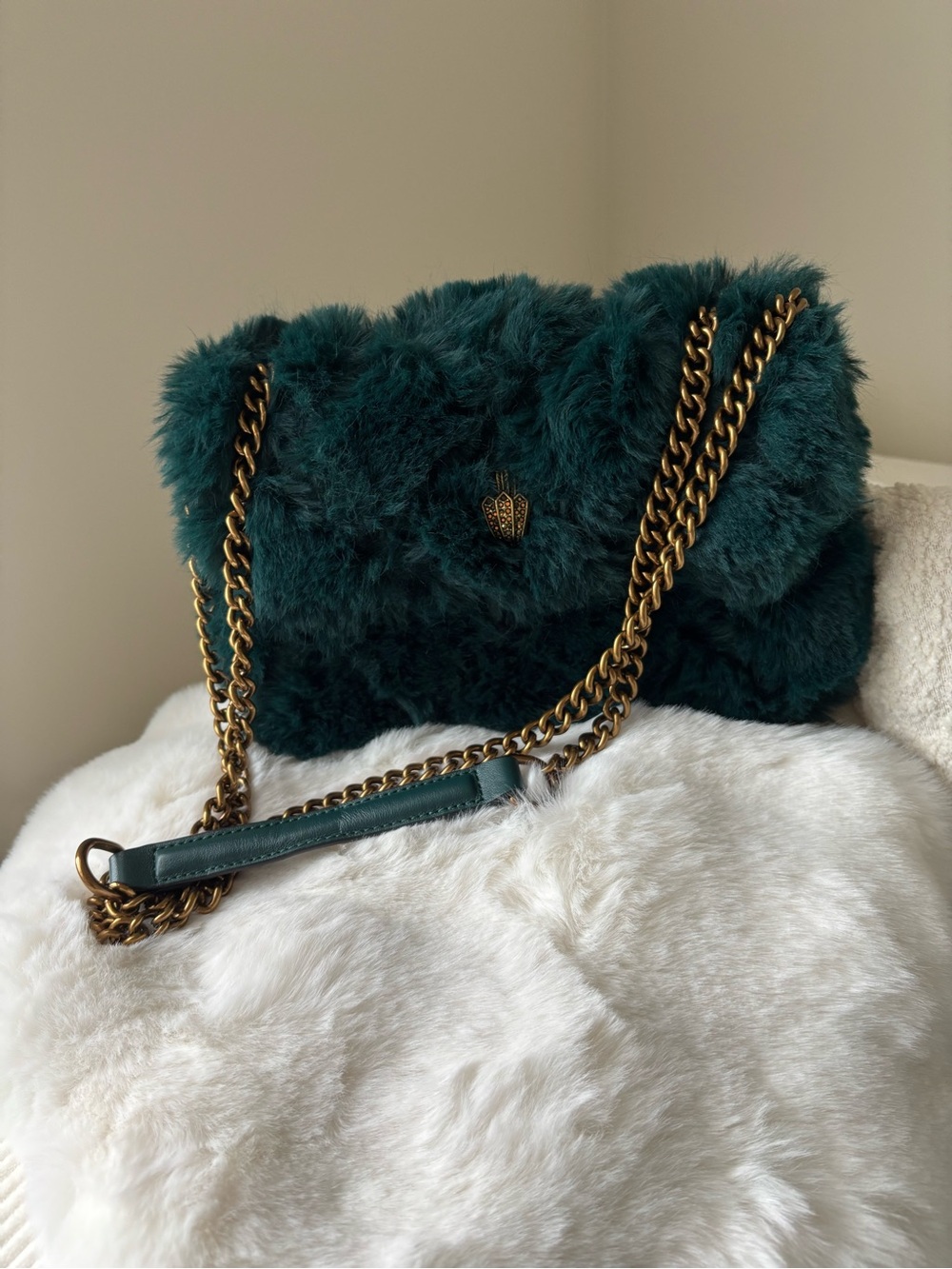 Kurt Geiger Kensington (med) Faux Fur Teal/Green Chain Shoulder